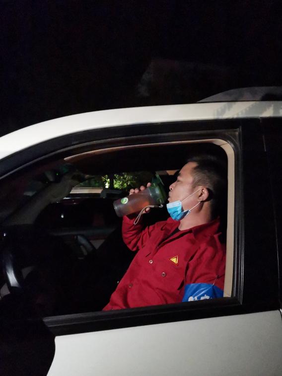 4喝水.jpg 4喝水.jpg